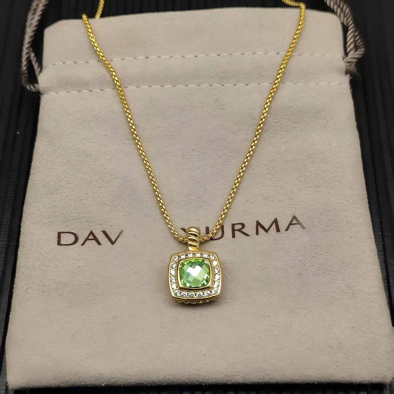 2025 New High-Quality Christmas Elegant and Simple Square Diamond Necklace and Earrings Set - Valentine's Day Gift